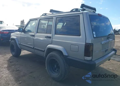 2000 Jeep Cherokee Sport z USA, uszkodzony, nr VIN 1J4FT48S8YL243753